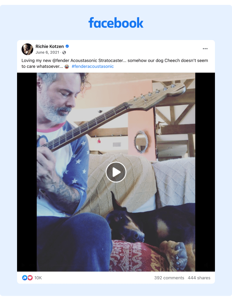 Musician Richie Kotzen posted on Facebook a video of him playing his Fender Acoustasonic guitar on his sofa while his dog is laying next to him